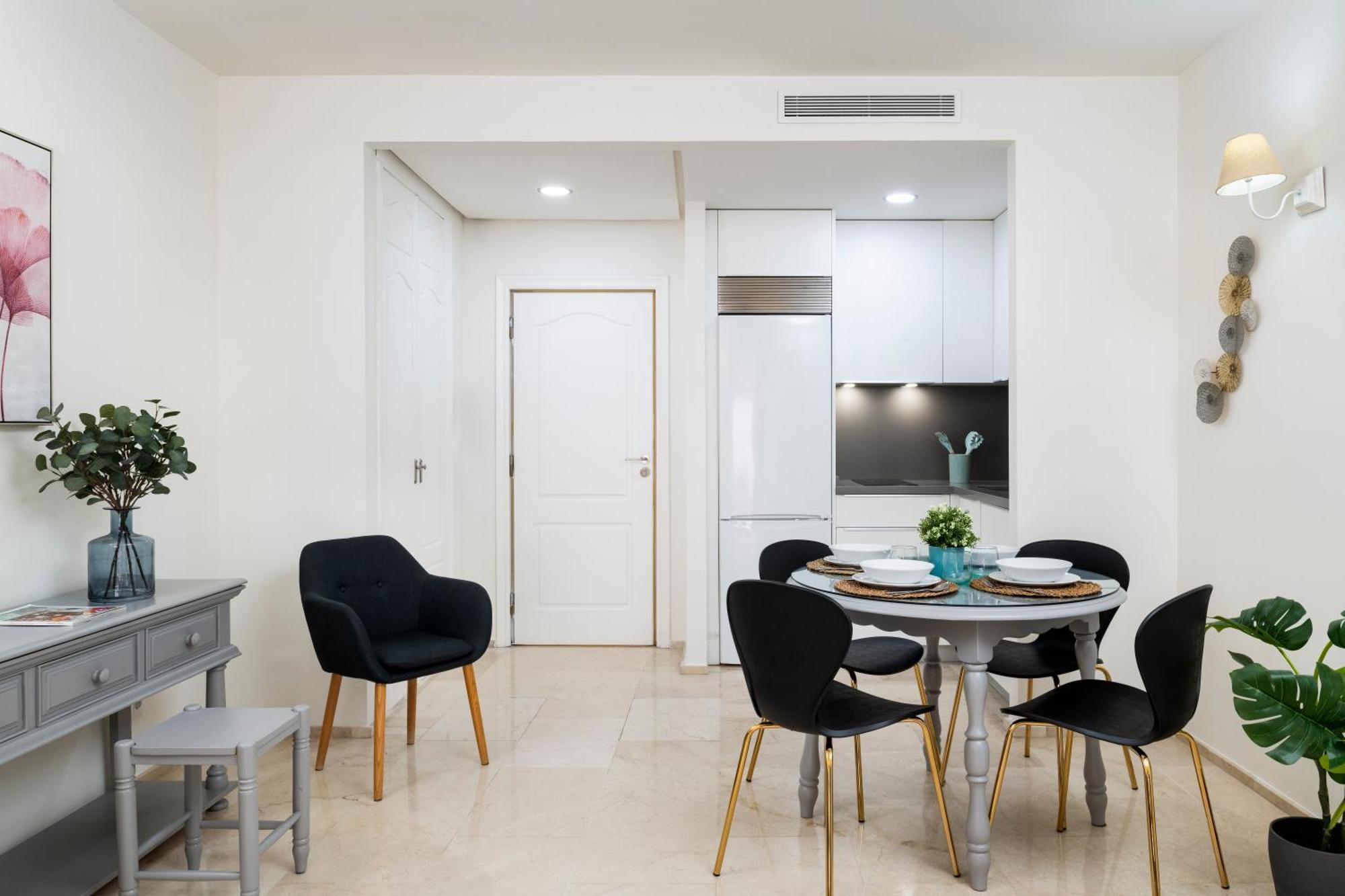 Magno Apartments Santa Justa Seville Exterior photo